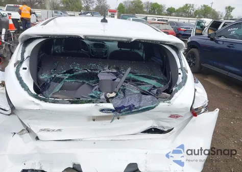 2016 Ford Focus St from USA, damaged, VIN 1FADP3L92GL404750